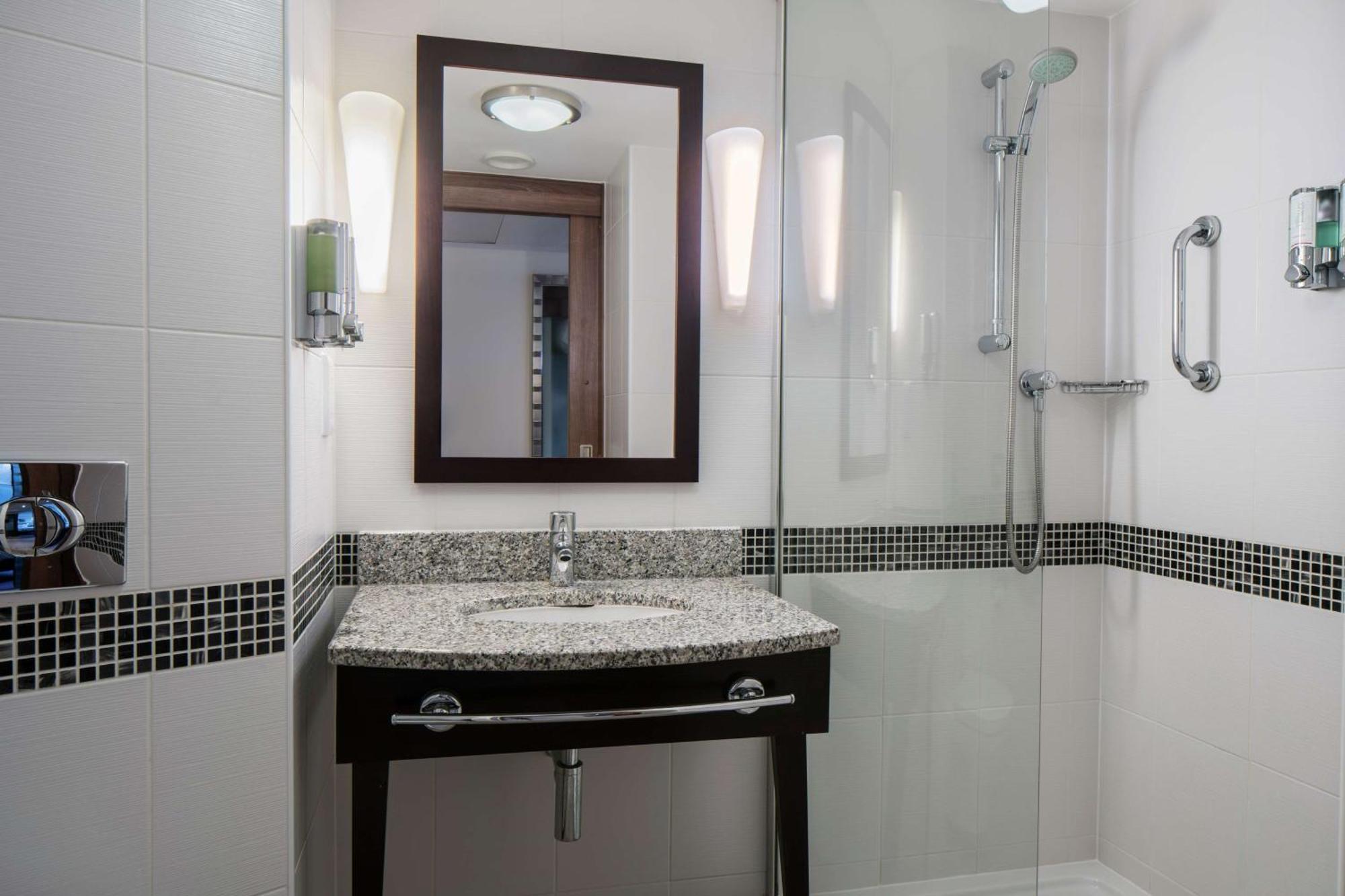 Отель Hampton By Hilton Broad Street